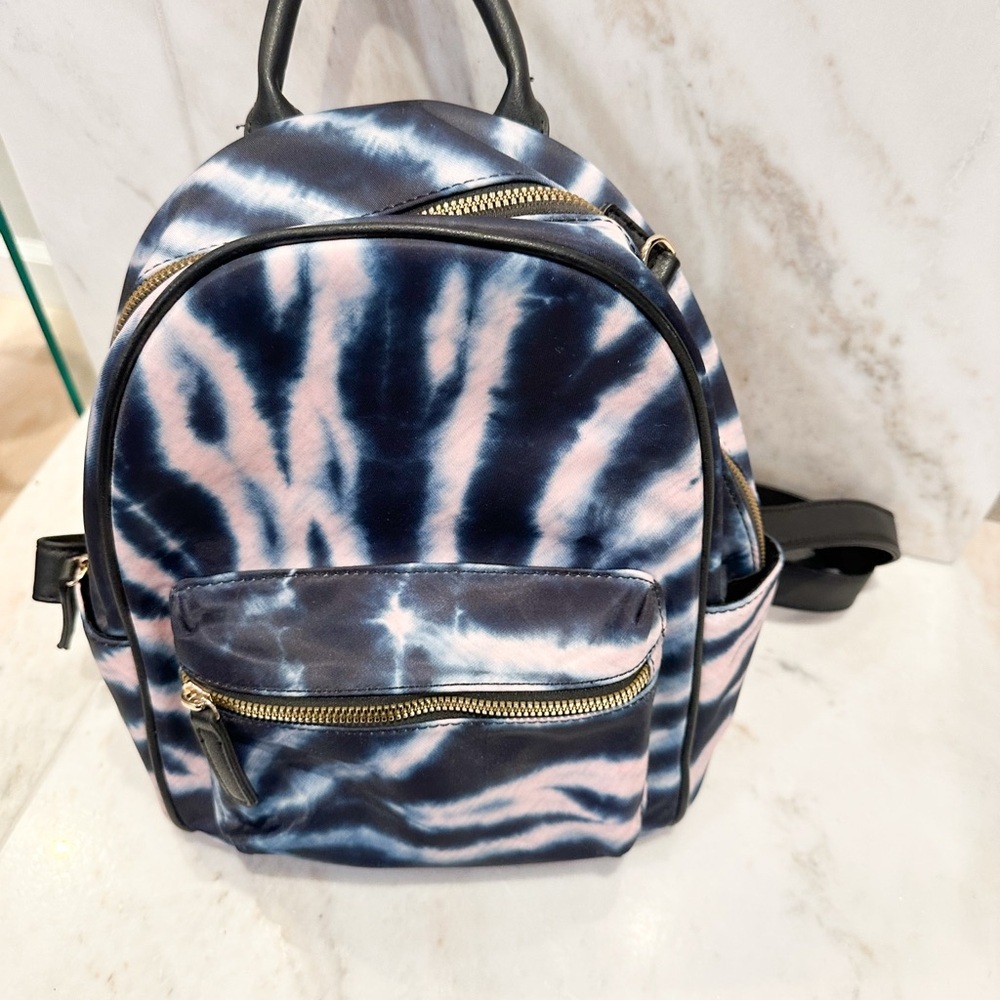 LIKE DREAMS Tie-Dye Backpack - Picture 7 of 14